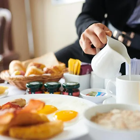 Imperial לינה וארוחת בוקר